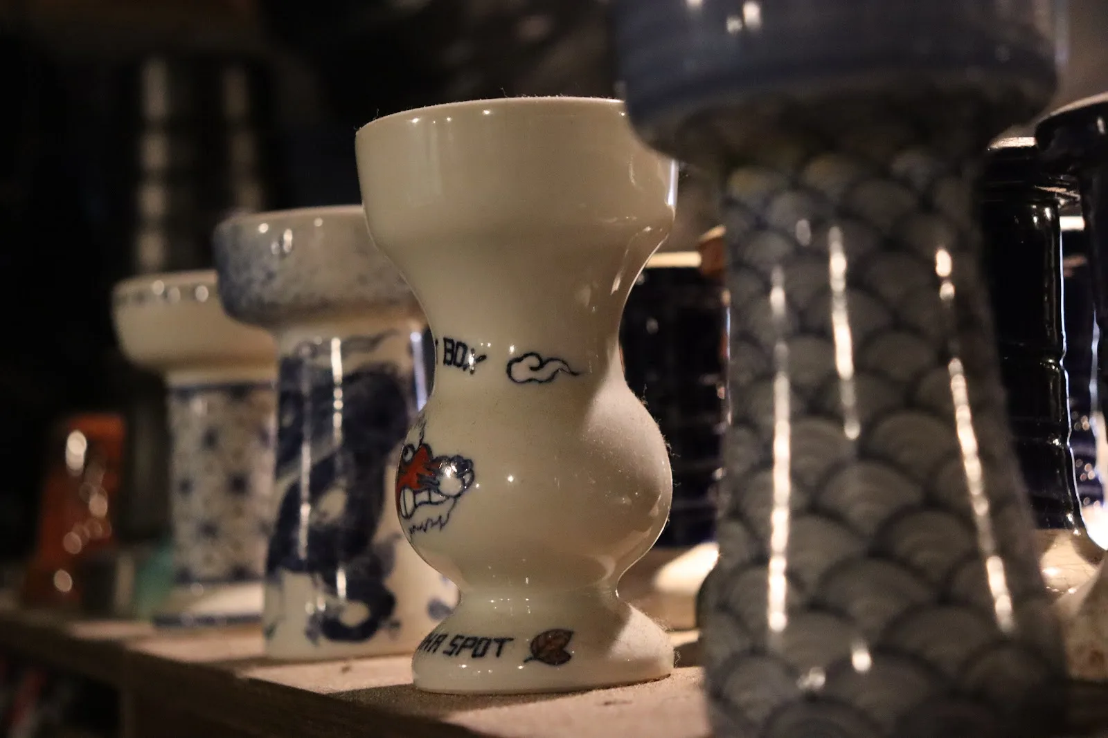 Cafe & Shisha Bar & Gallery HOTBOX 中目黒店(カフェ&シーシャバー&ギャラリー ホットボックス) · 13
